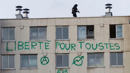 Immeuble squatté à Calais : quatre personnes jugées pour violences...